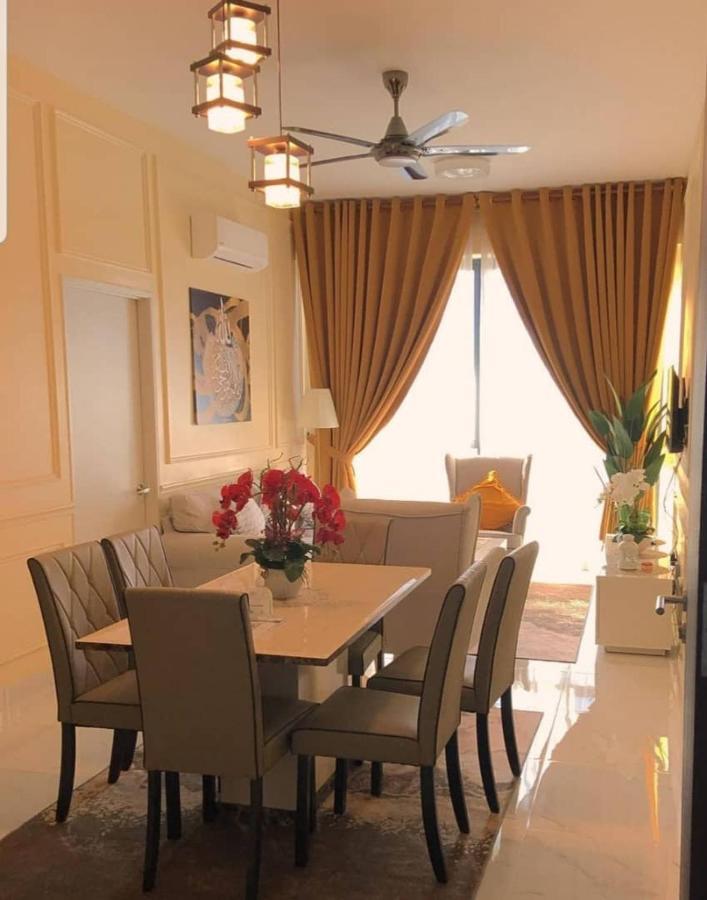 קוטה בארו Aleeya Suite @ Troika Residence מראה חיצוני תמונה