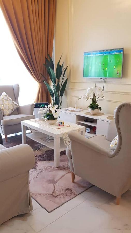 קוטה בארו Aleeya Suite @ Troika Residence מראה חיצוני תמונה